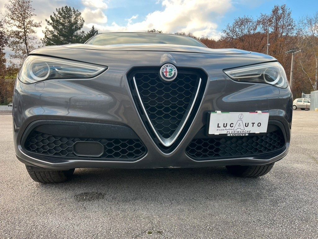 Alfa Romeo Stelvio 2019