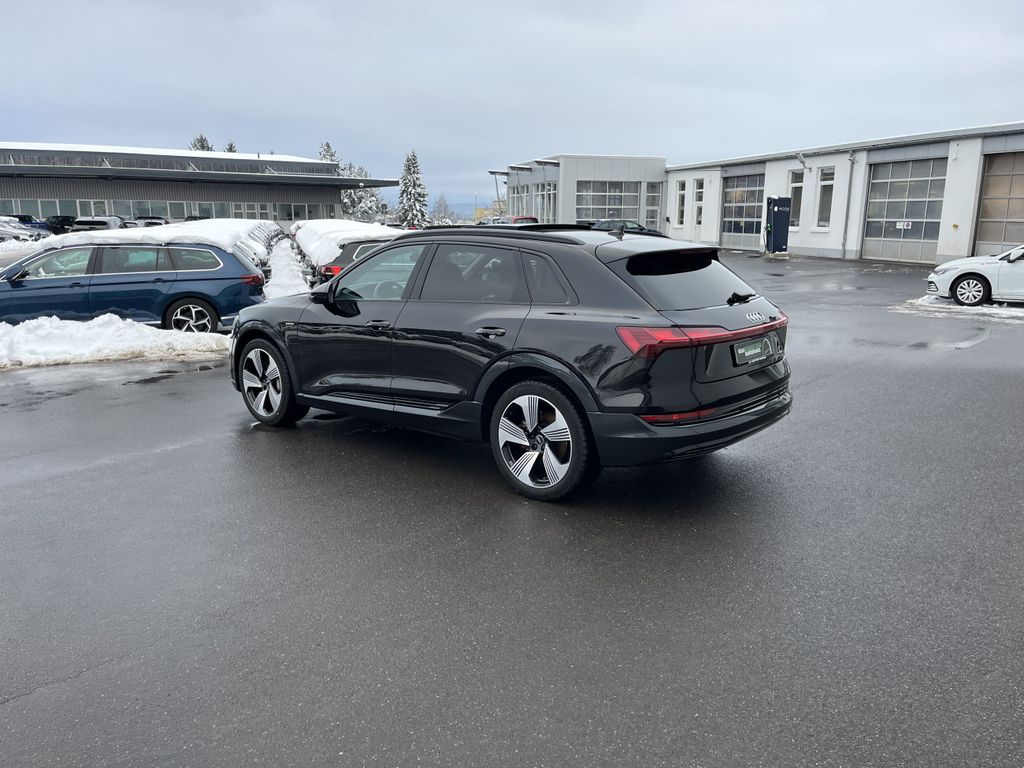 Audi e-tron 2022
