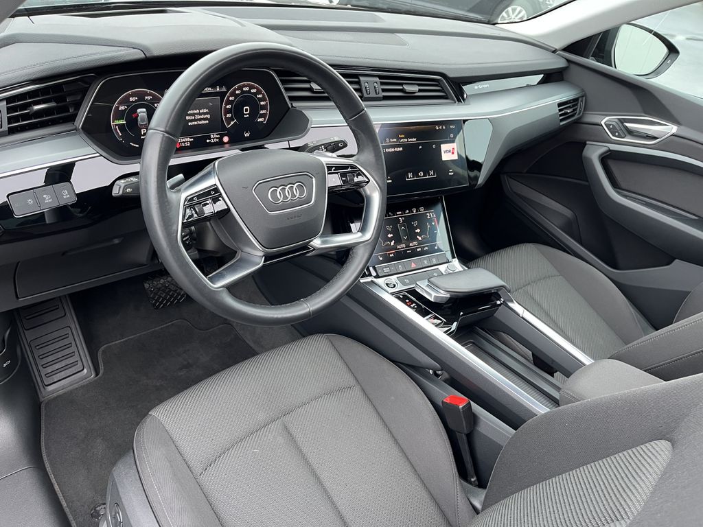 Audi e-tron 2022