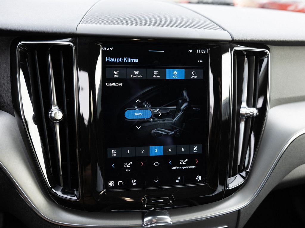 Volvo XC60 2022