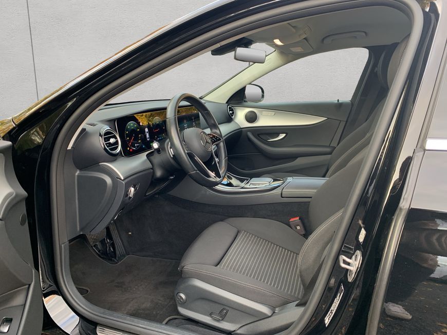 Mercedes-Benz E 220 2024