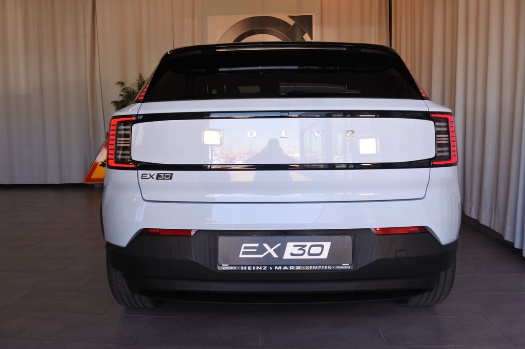 Volvo EX30 2025