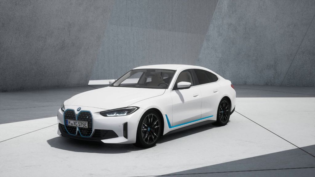 BMW i4 2023