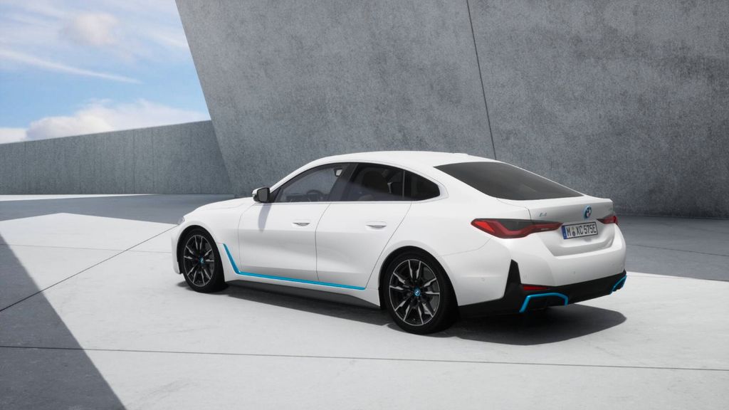 BMW i4 2023