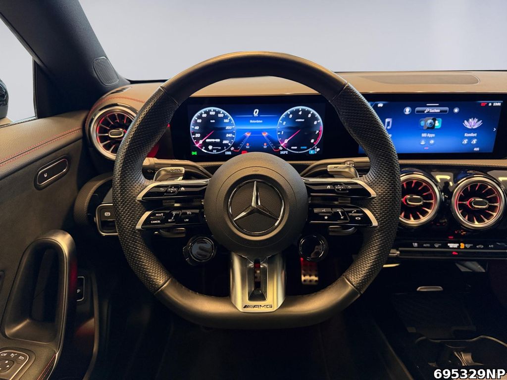 Mercedes-Benz CLA 35 AMG 2024