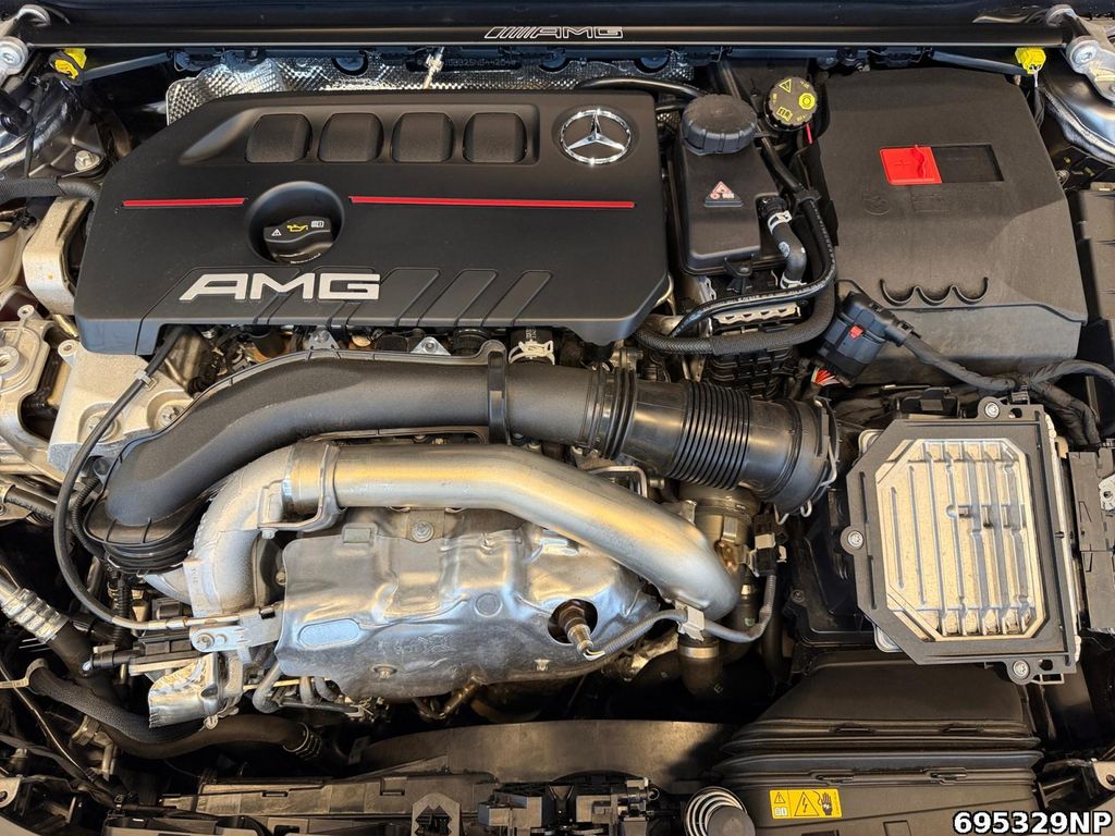 Mercedes-Benz CLA 35 AMG 2024