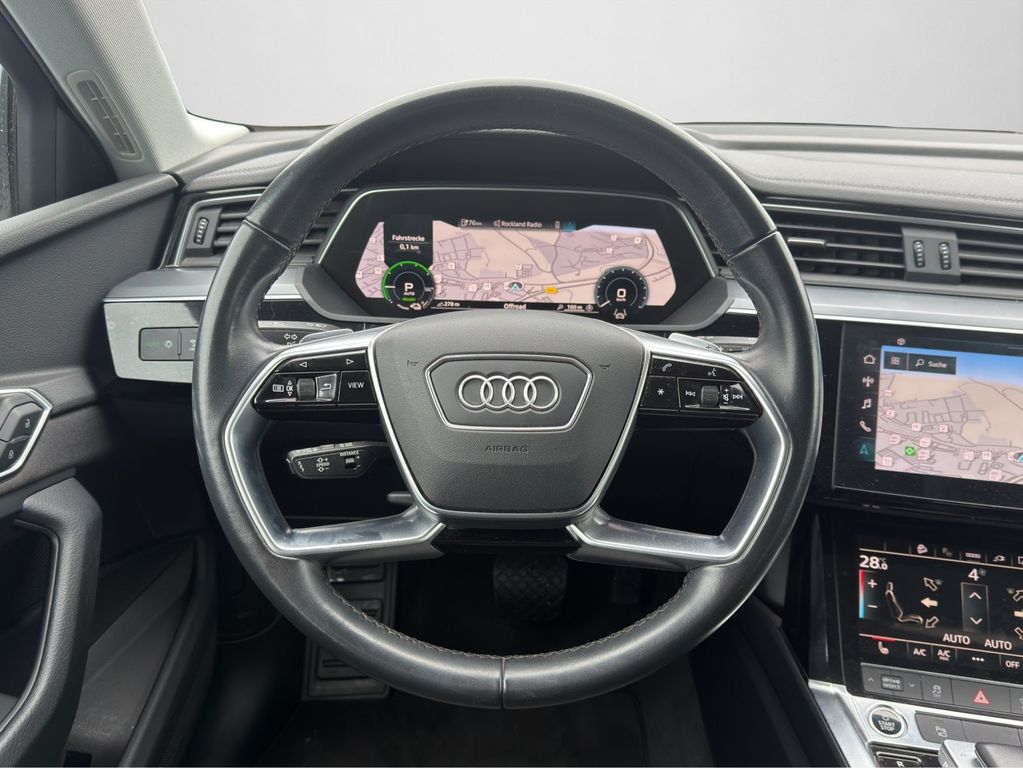 Audi e-tron 2022