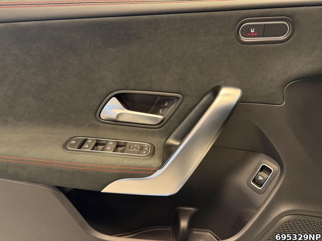 Mercedes-Benz CLA 35 AMG 2024