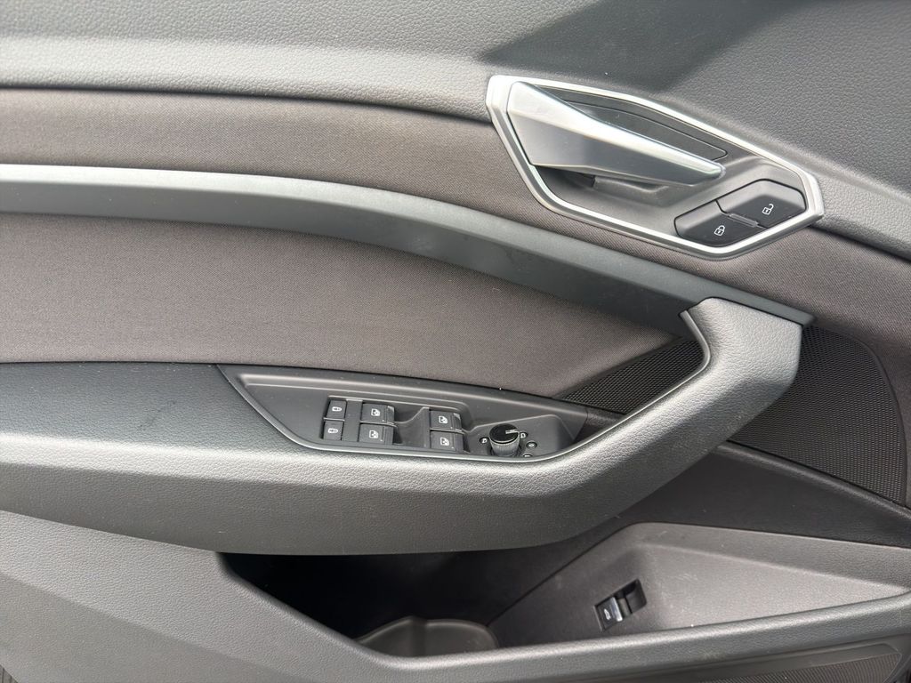 Audi e-tron 2022