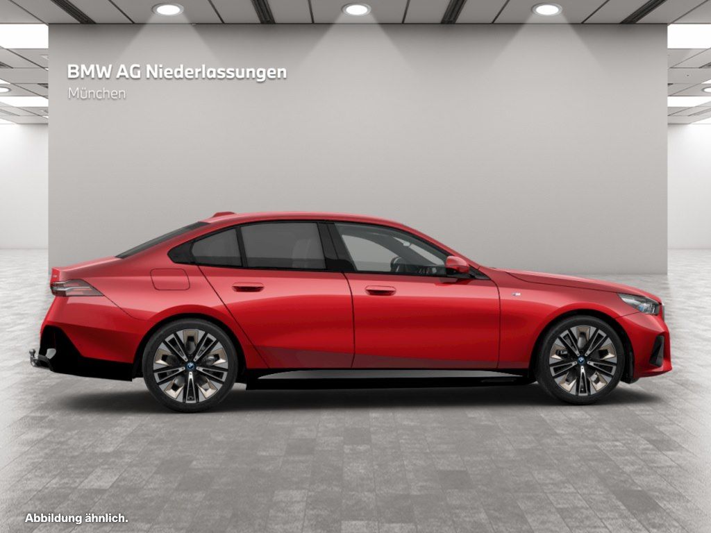 BMW i5 2024