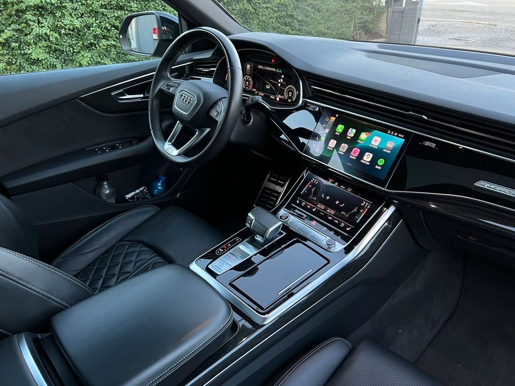 Audi Q8 2020
