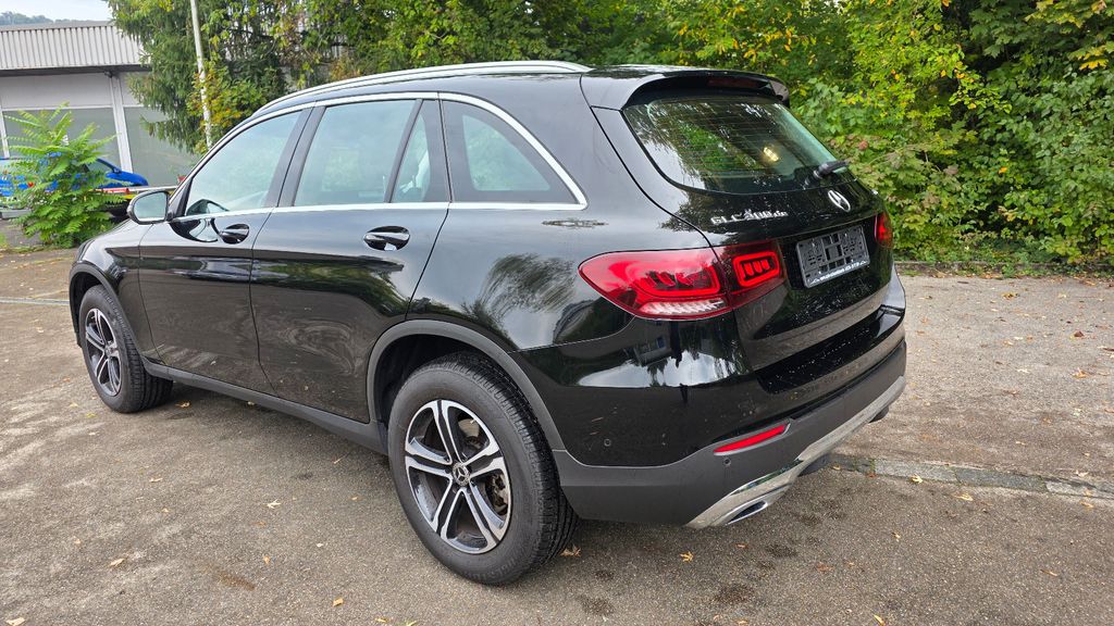 Mercedes-Benz GLC 300 2022