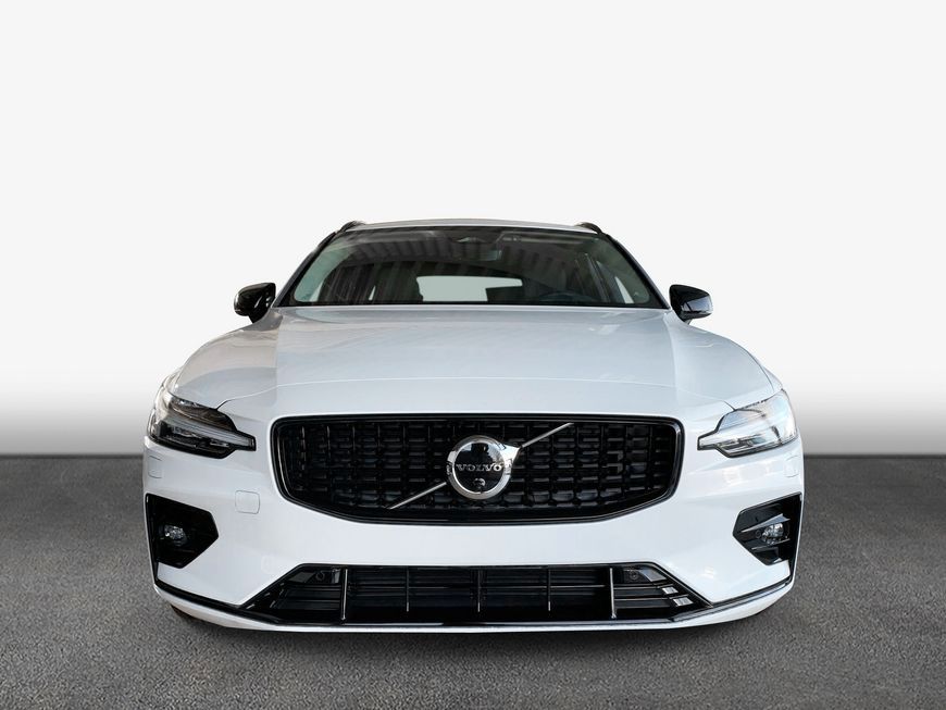 Volvo V60 2025