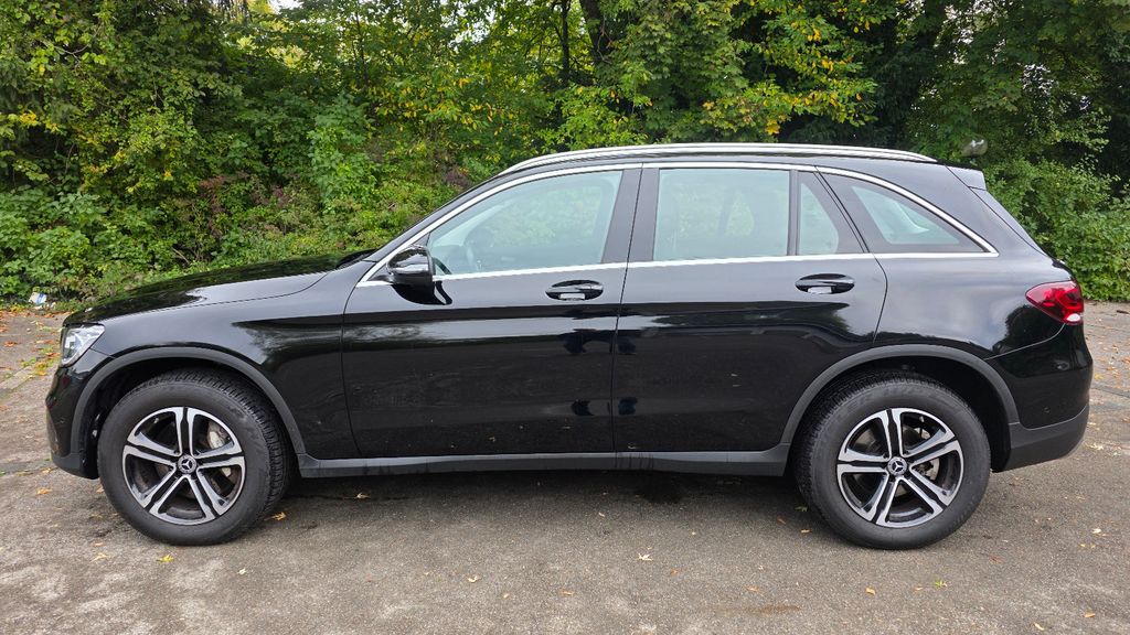 Mercedes-Benz GLC 300 2022