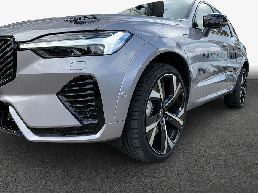 Volvo XC60 2025
