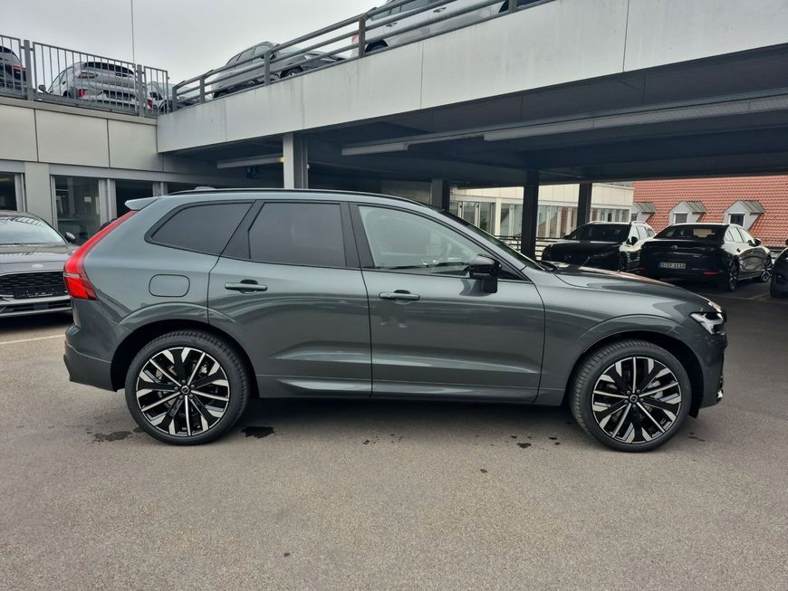 Volvo XC60 2025