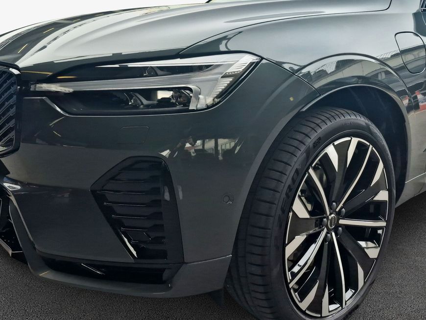 Volvo XC60 2025