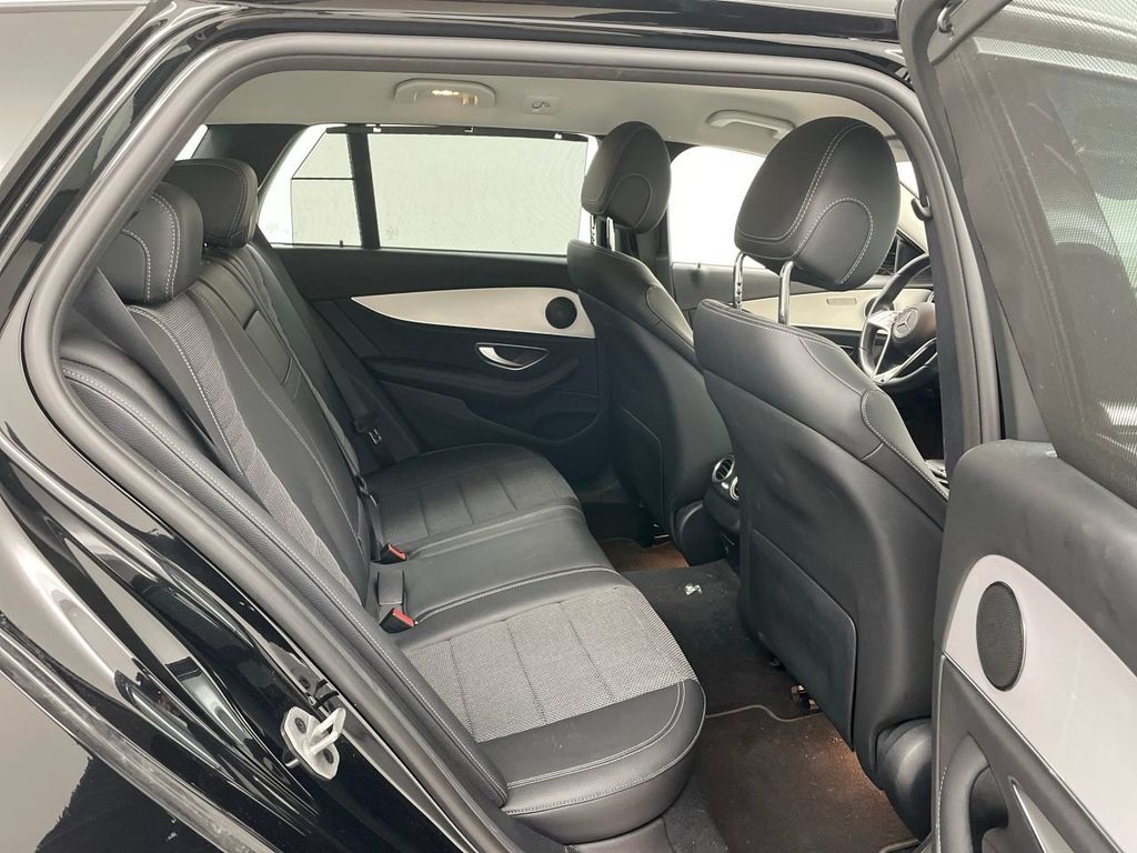 Mercedes-Benz E 300 2022