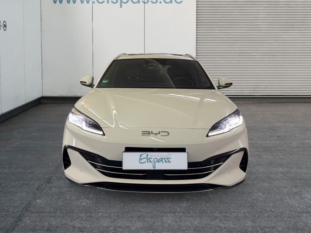 BYD SEAL 2025