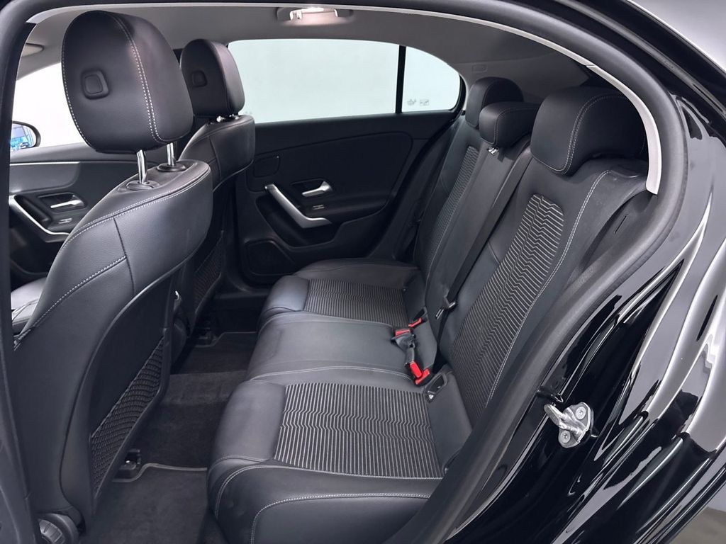 Mercedes-Benz A 250 2021