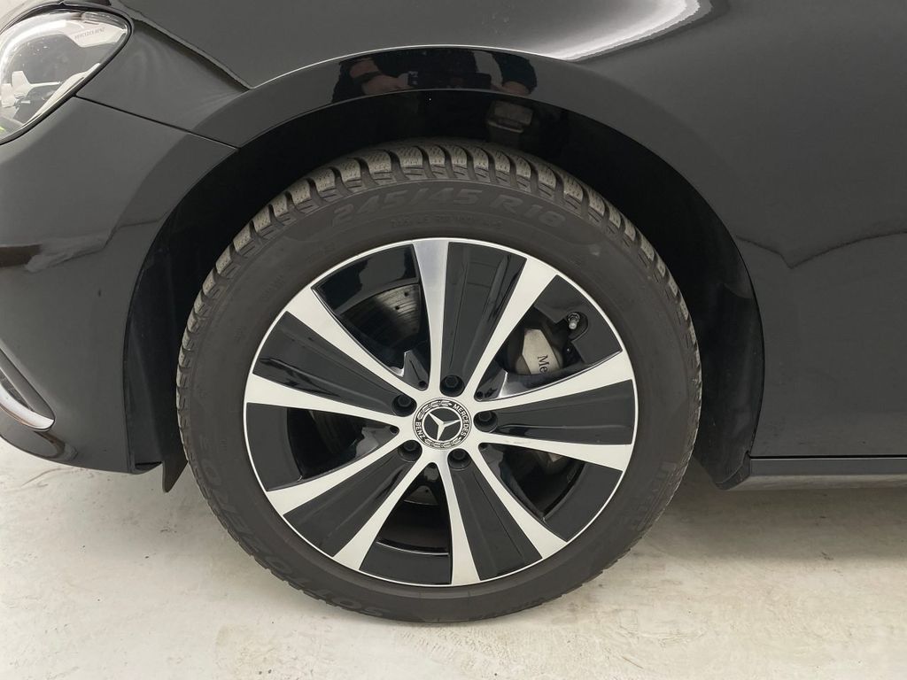 Mercedes-Benz E 300 2022