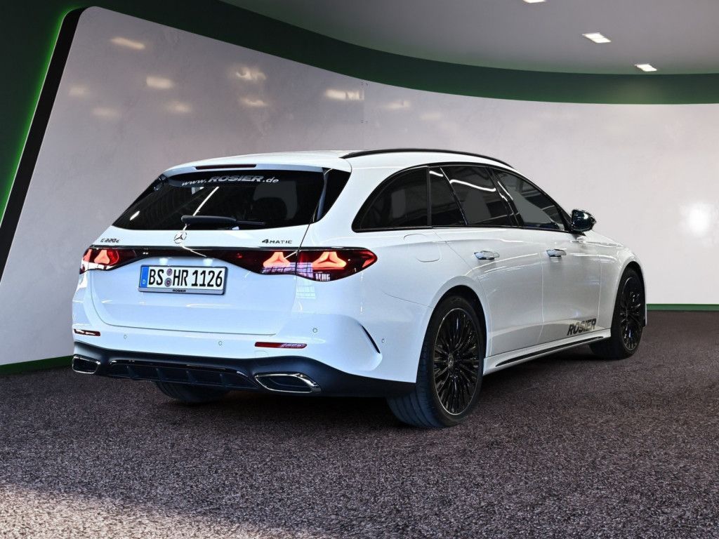 Mercedes-Benz E 220 2026