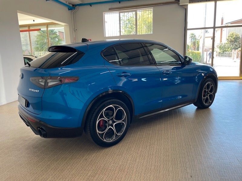 Alfa Romeo Stelvio 2024