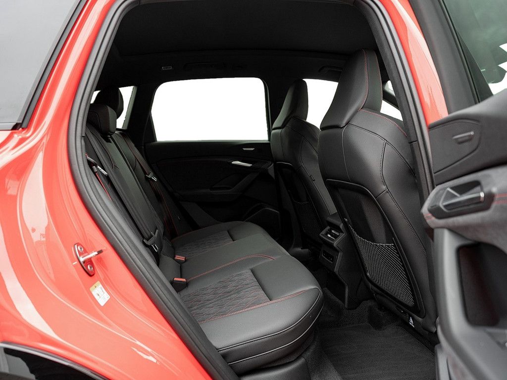 Audi SQ6 e-tron 2025