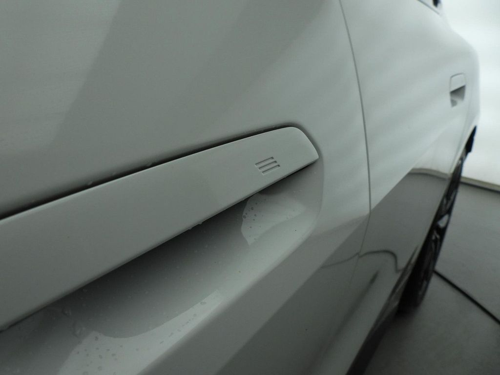 BMW i4 2025