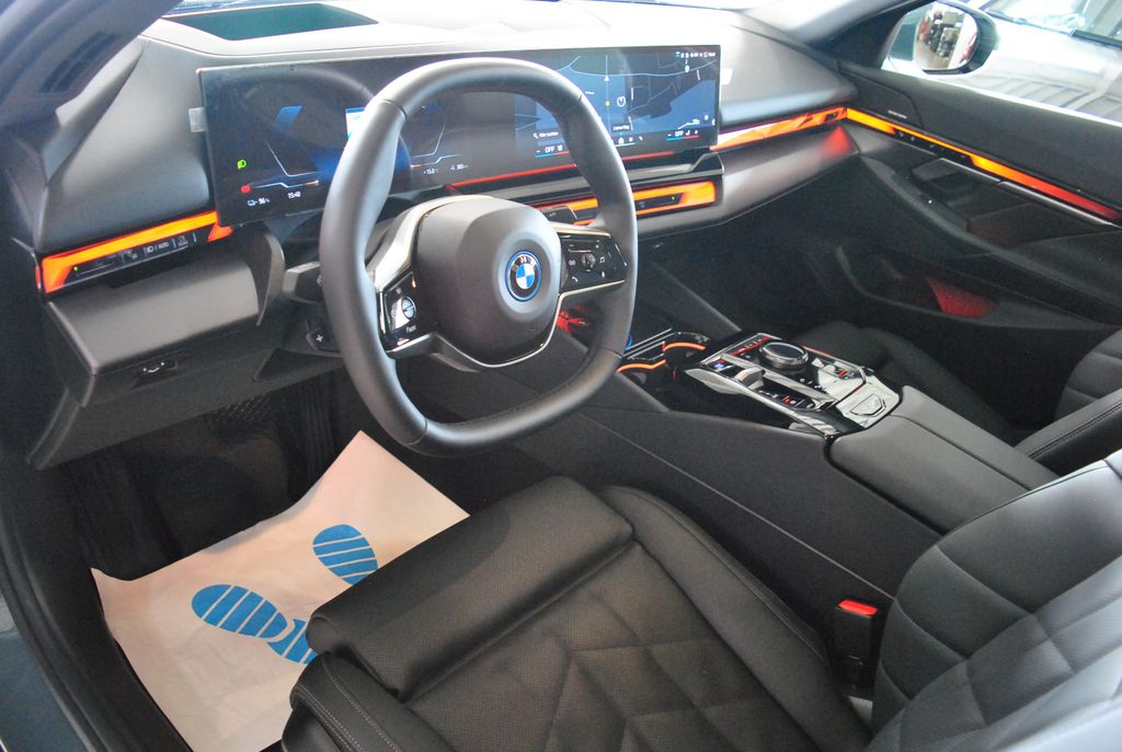 BMW i5 2024