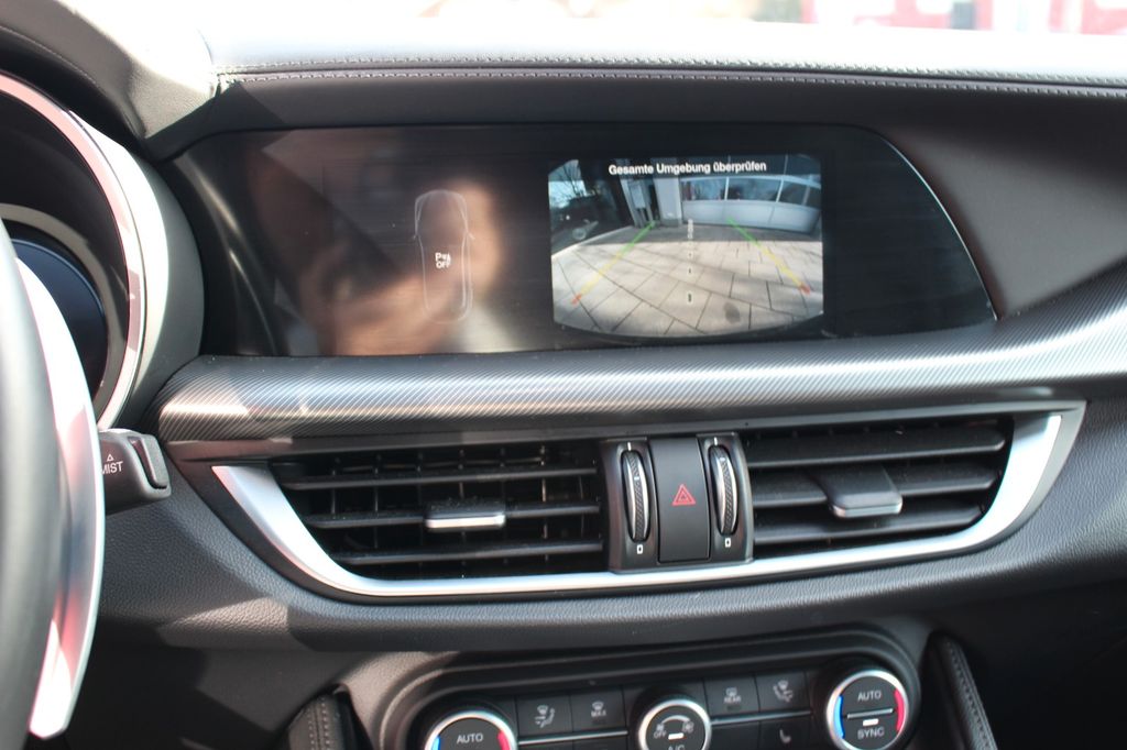 Alfa Romeo Stelvio 2023