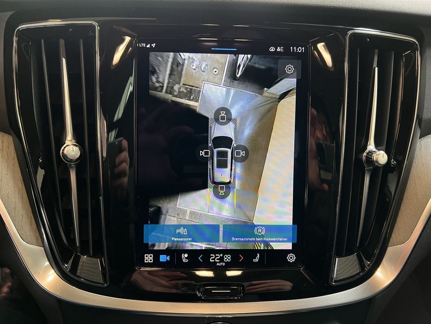 Volvo V60 Cross Country 2024