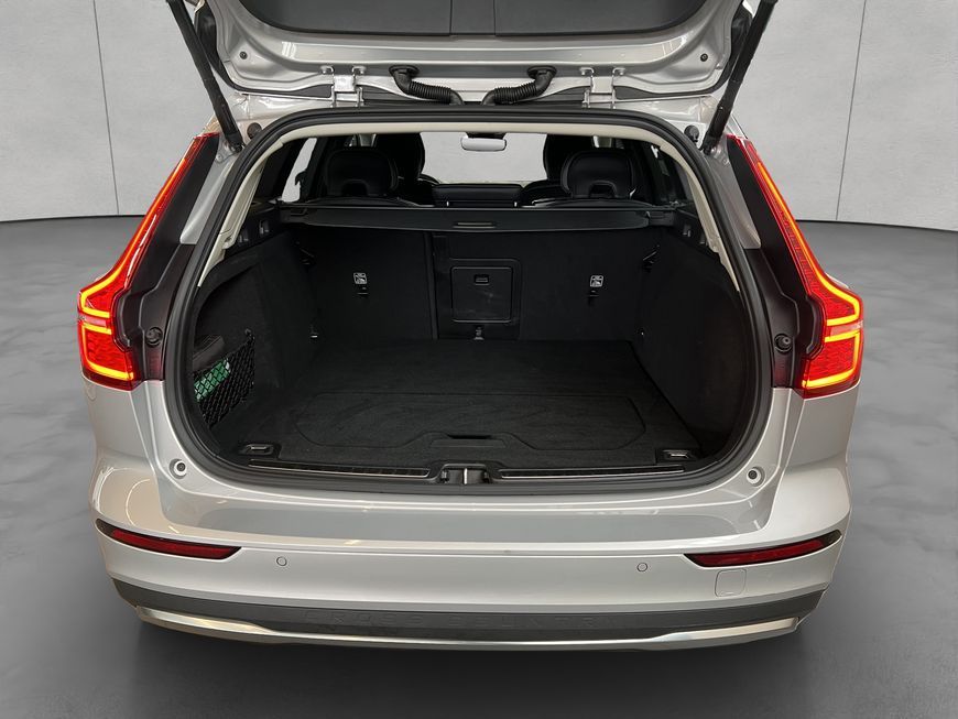 Volvo V60 Cross Country 2024