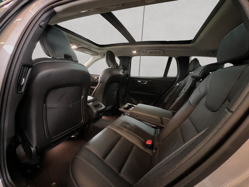 Volvo V60 Cross Country 2024