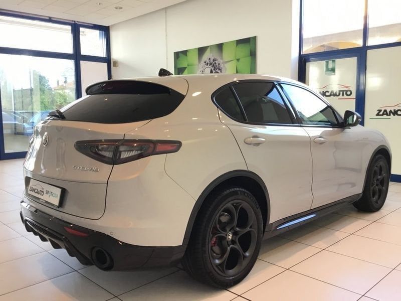 Alfa Romeo Stelvio 2025