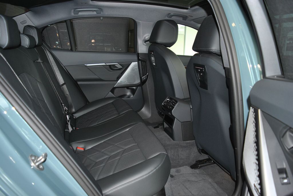 BMW i5 2024