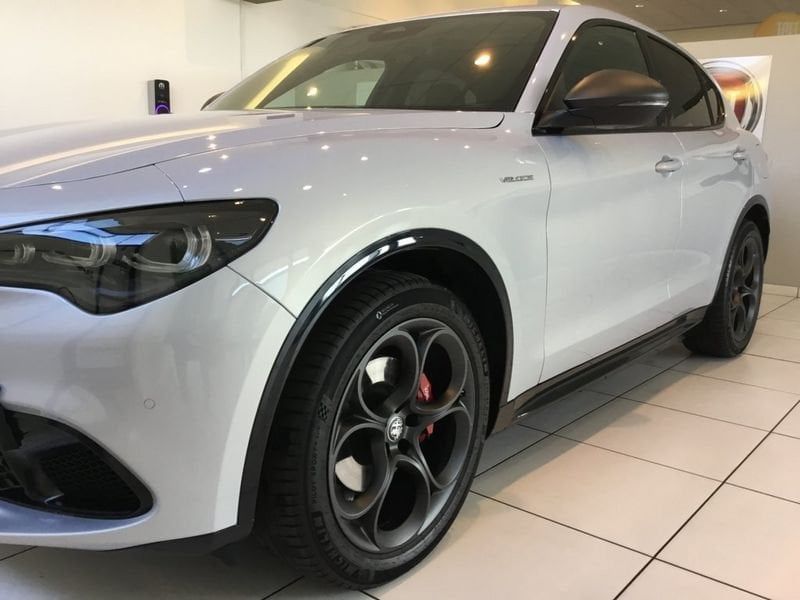 Alfa Romeo Stelvio 2025