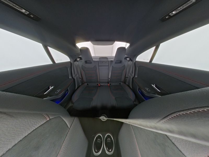 Mercedes-Benz CLA 200 2025