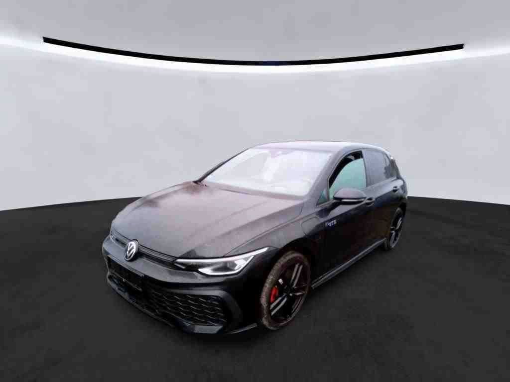 Volkswagen Golf 2025