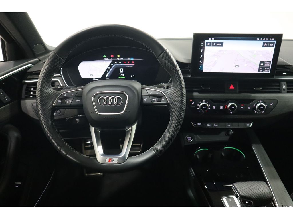 Audi A4 2024