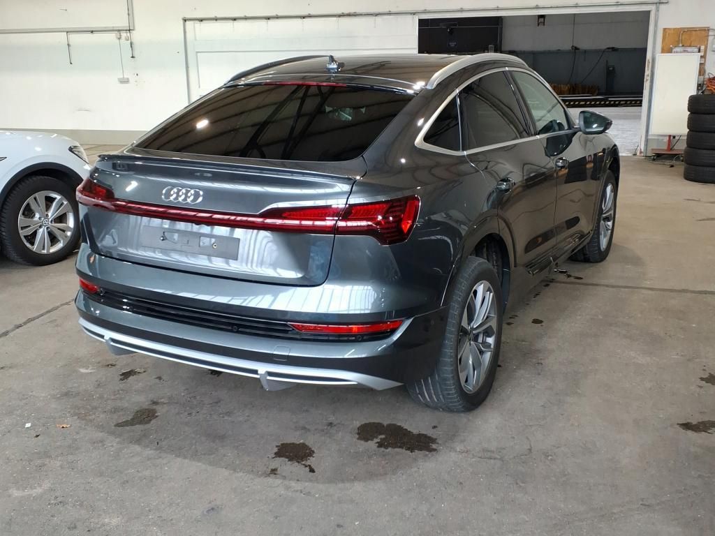 Audi e-tron 2023