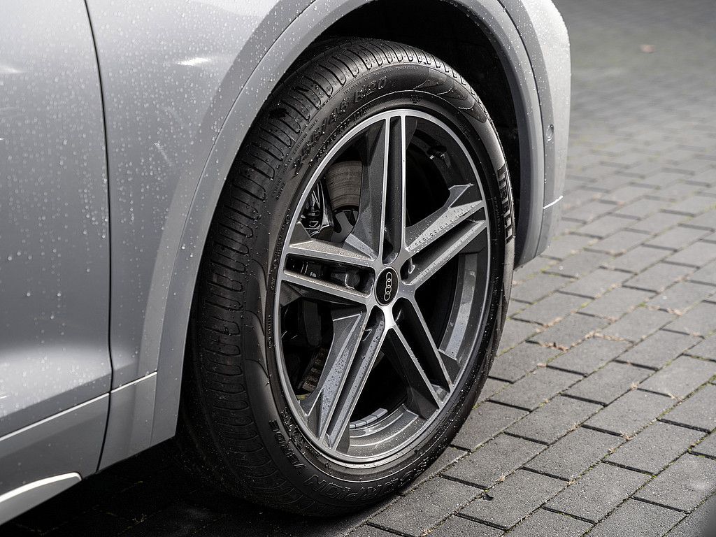 Audi SQ5 2024