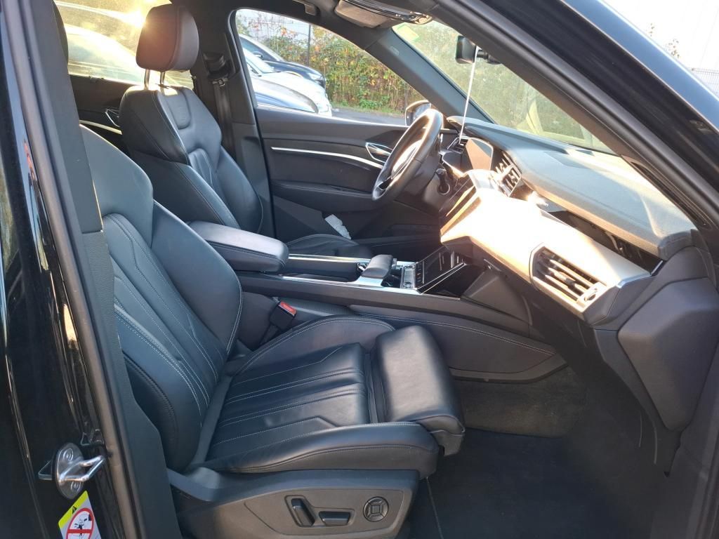 Audi e-tron 2022
