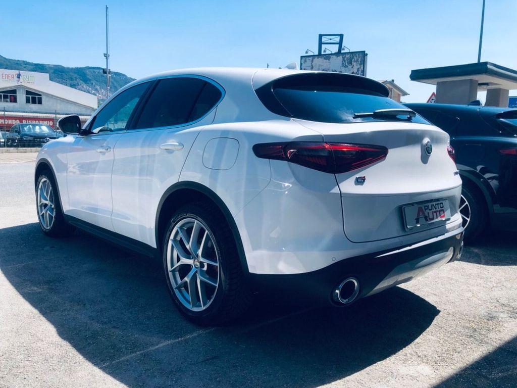 Alfa Romeo Stelvio 2019