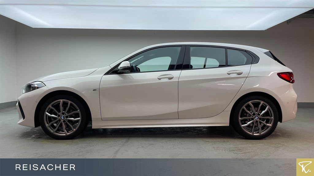 BMW 118 2024