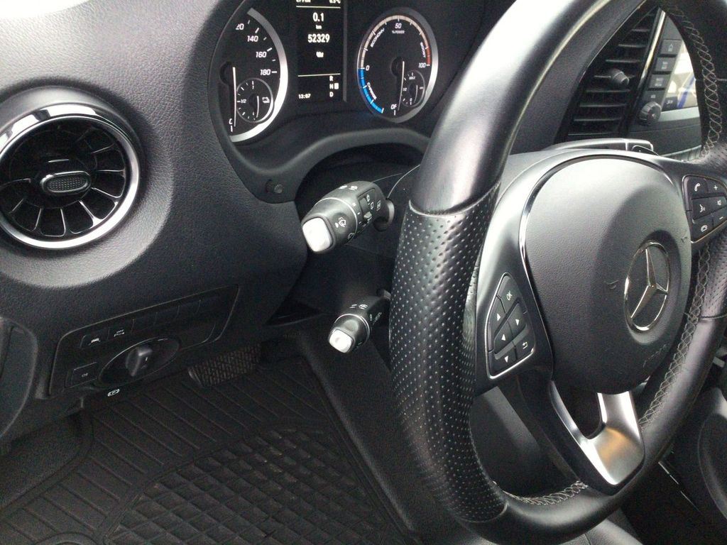 Mercedes-Benz eVito 2021