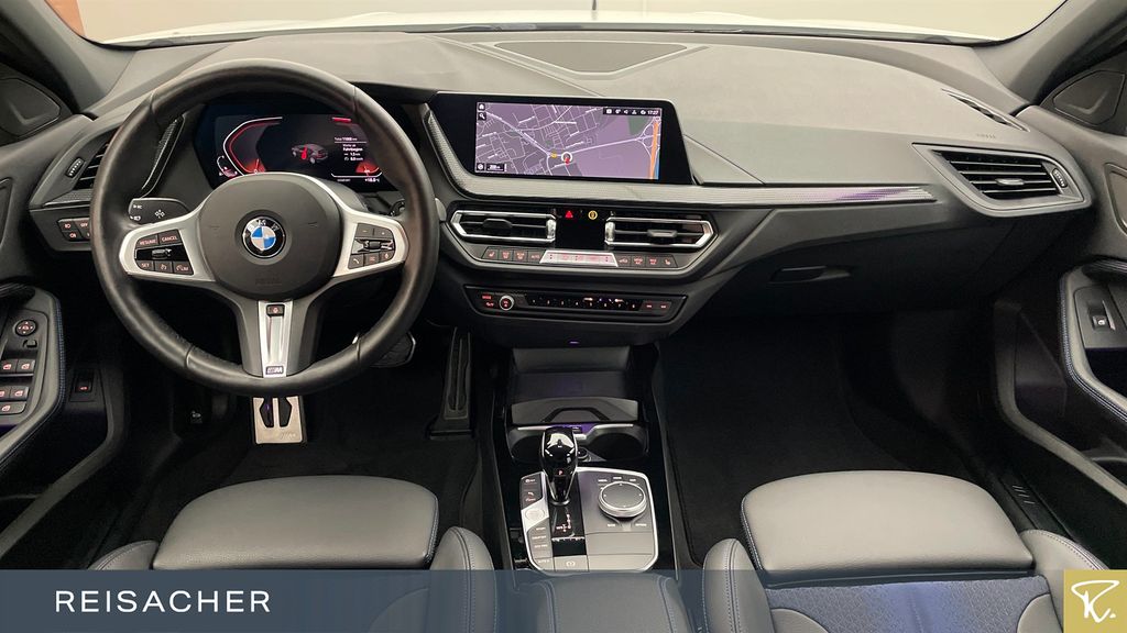BMW 118 2024