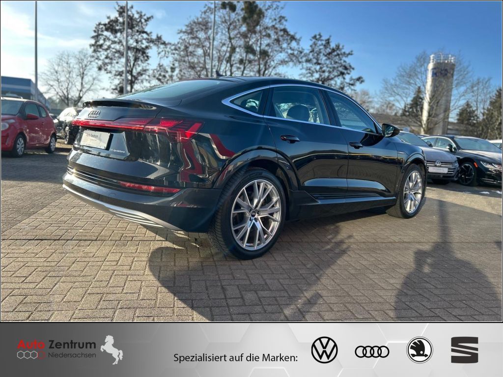 Audi e-tron 2023