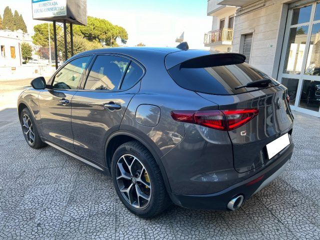 Alfa Romeo Stelvio 2019