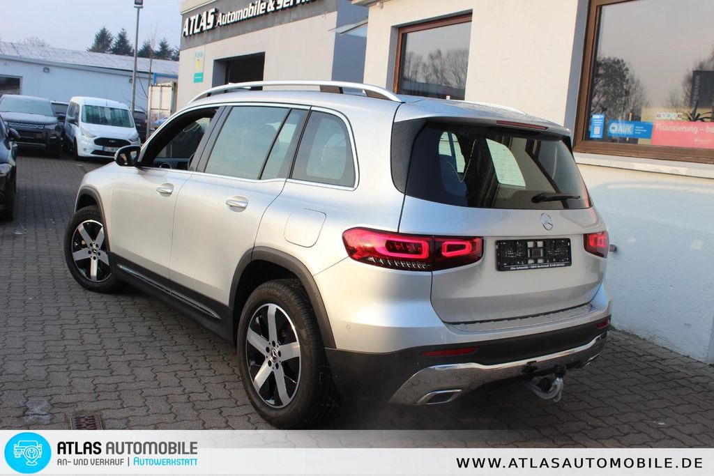 Mercedes-Benz GLB 180 2023